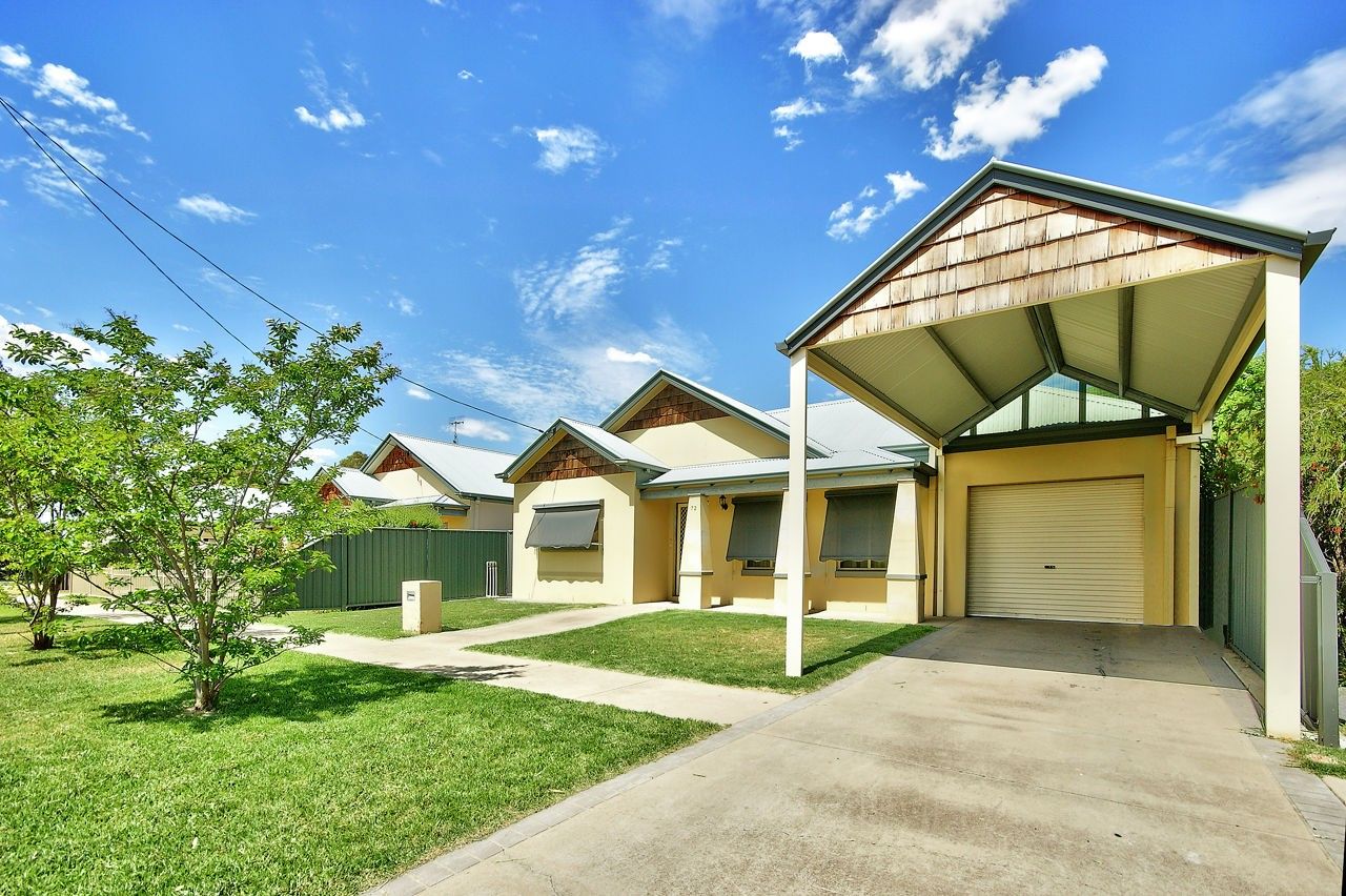 72 Macauley Street, Deniliquin NSW 2710 Townhouse For Rent Domain
