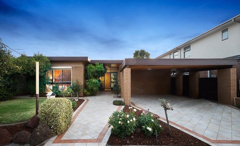 3 bedrooms House in 2B Bickhams Court ST KILDA EAST VIC, 3183