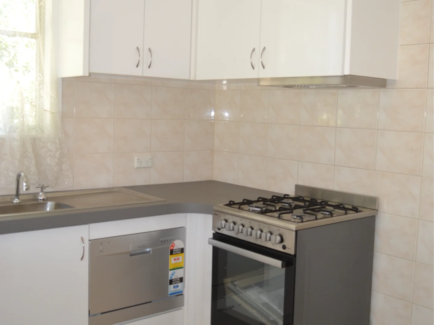 Additional image 5 of 28 Pettit Street, Warragul VIC 3820