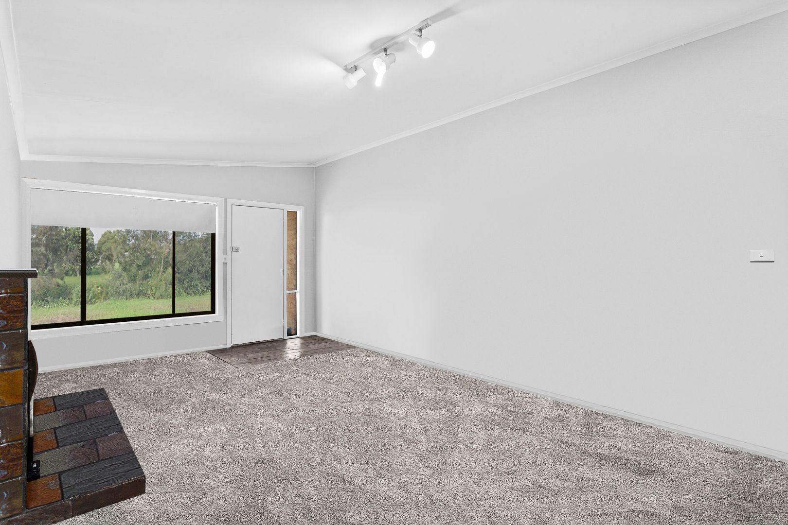 25 Garrard Avenue, Mount Warrigal NSW 2528, Image 2