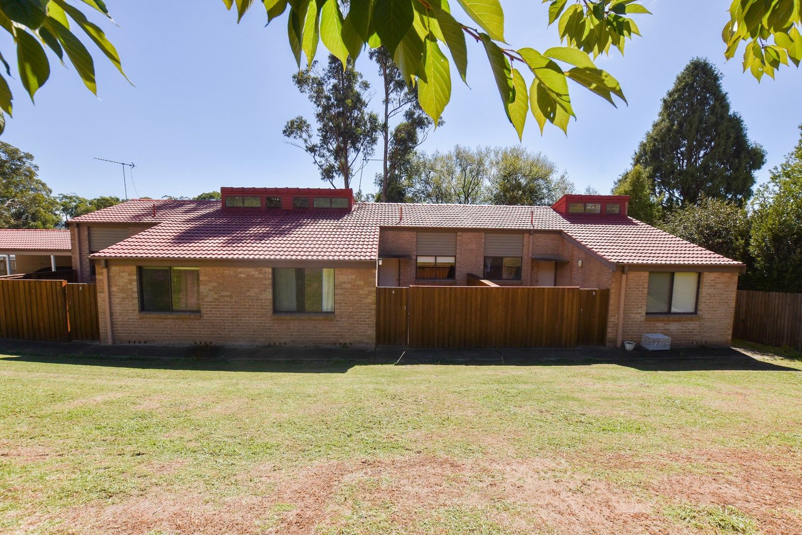 2 bedrooms Apartment / Unit / Flat in 4/39 Tyndall St MITTAGONG NSW, 2575