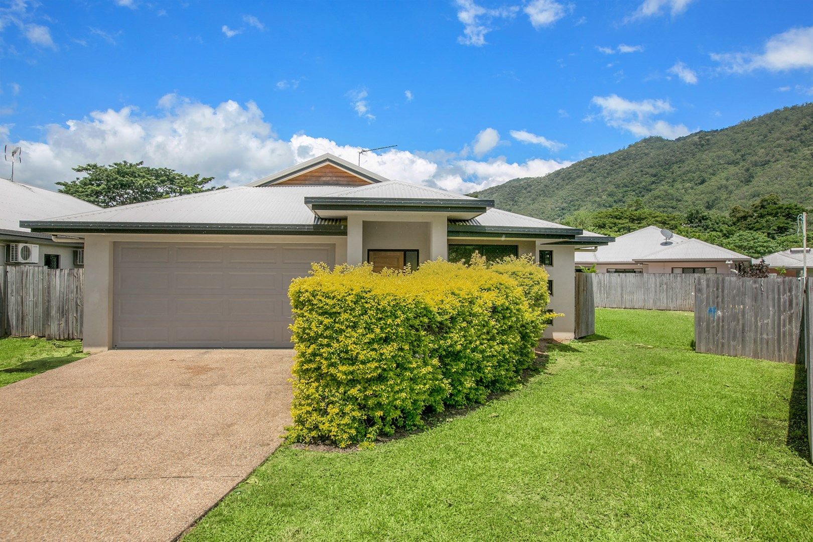 4 Nairen Close, Redlynch QLD 4870, Image 0