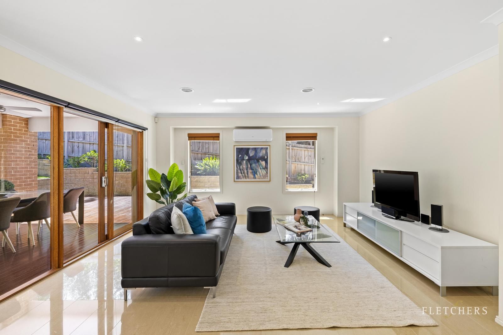 9 Yanigin Drive, Glen Waverley VIC 3150, Image 2