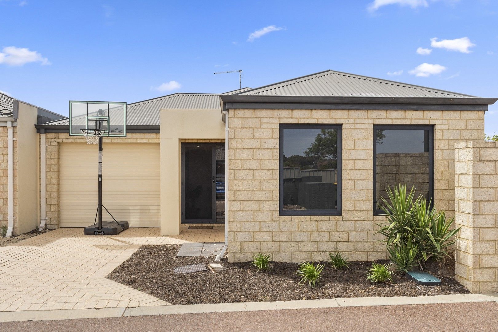 1/1 Cottonwood Drive, Baldivis WA 6171, Image 0