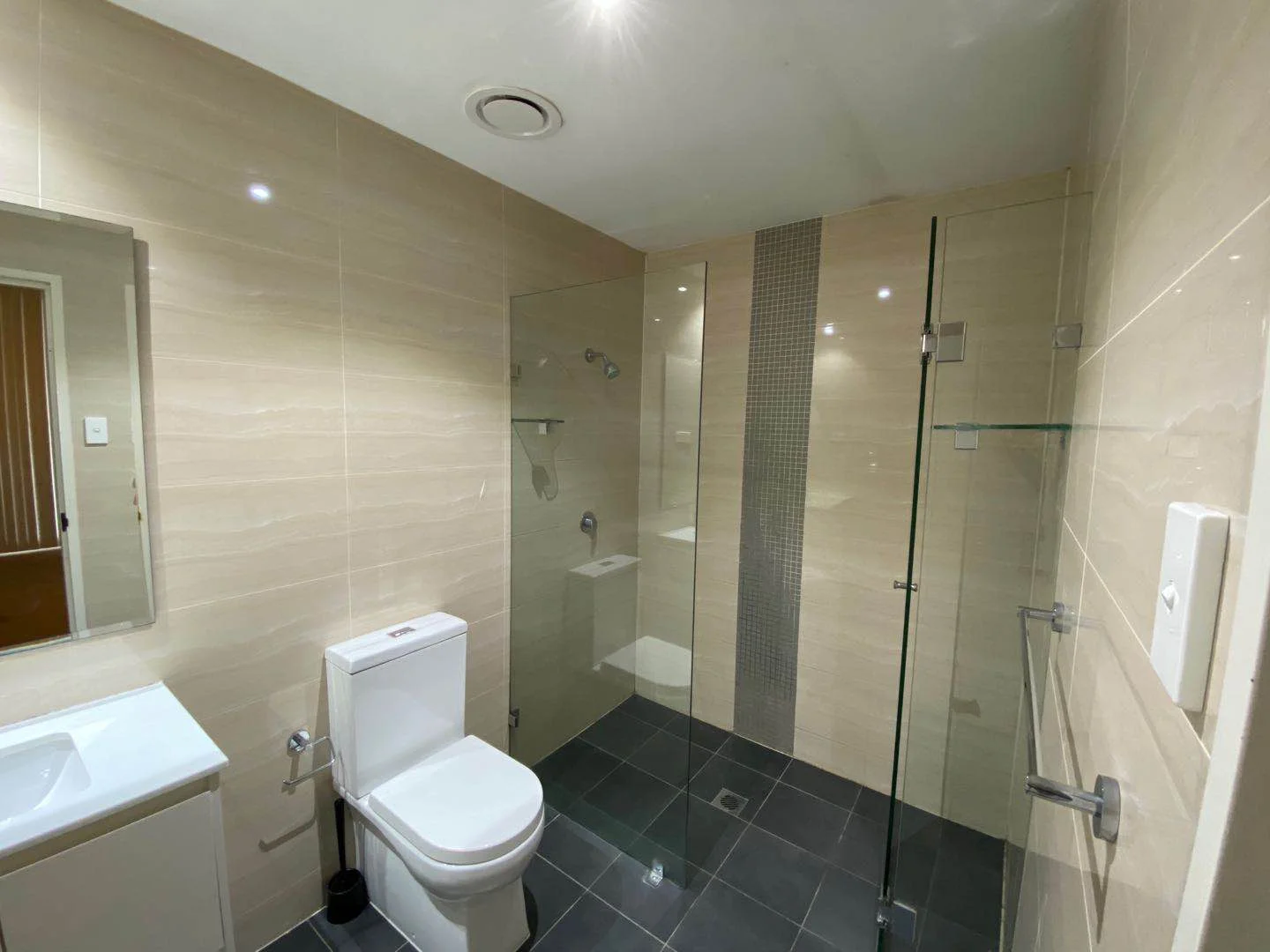 Additional image 5 of 203/5 Henry St, Turrella NSW 2205