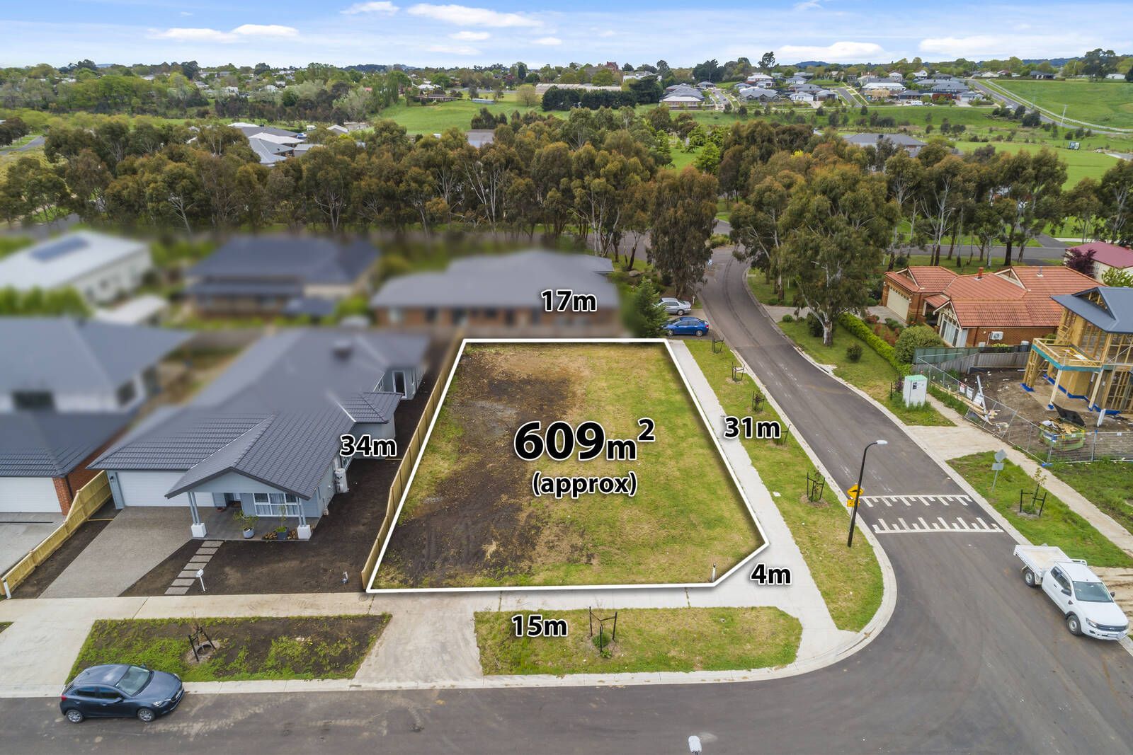 2 Silver Smith Drive, Kyneton VIC 3444, Image 2