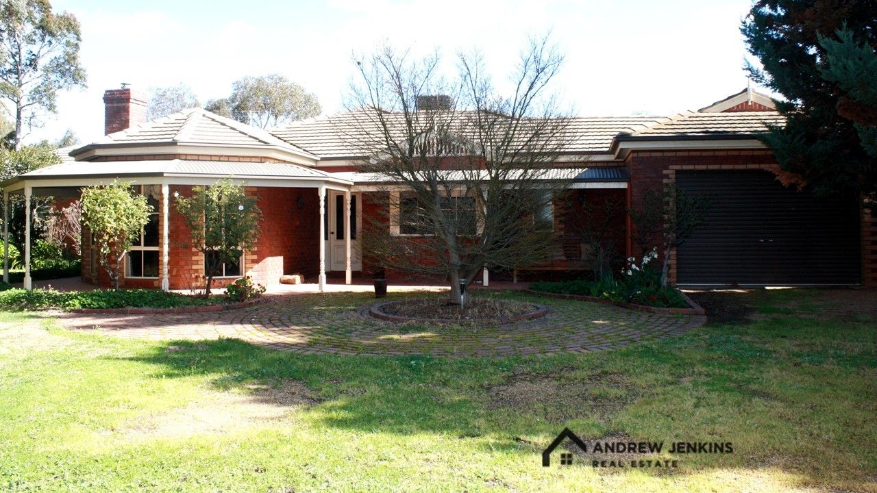 9 Cemetery Rd, Cobram VIC 3644, Image 0