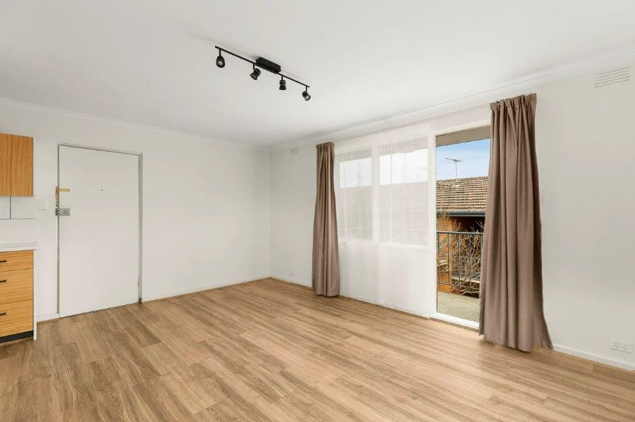 8/28 Cumming Street, Brunswick West VIC 3055, Image 2