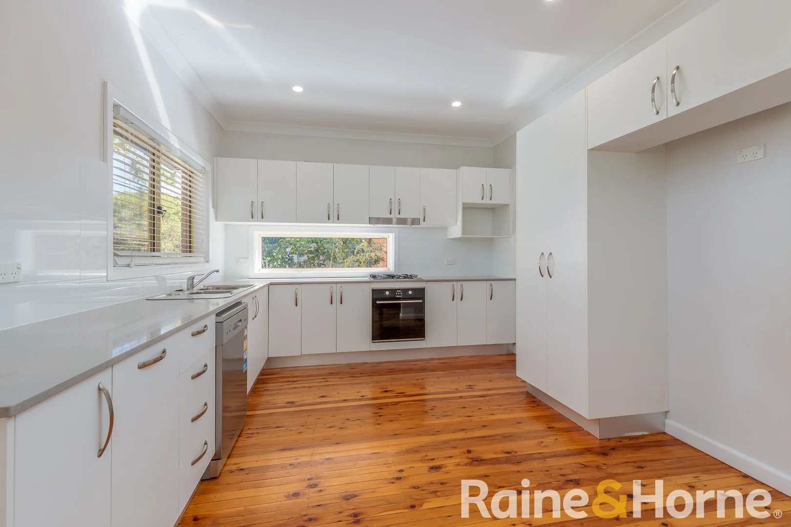 Primary image of 12 Lovett Avenue, Dubbo NSW 2830