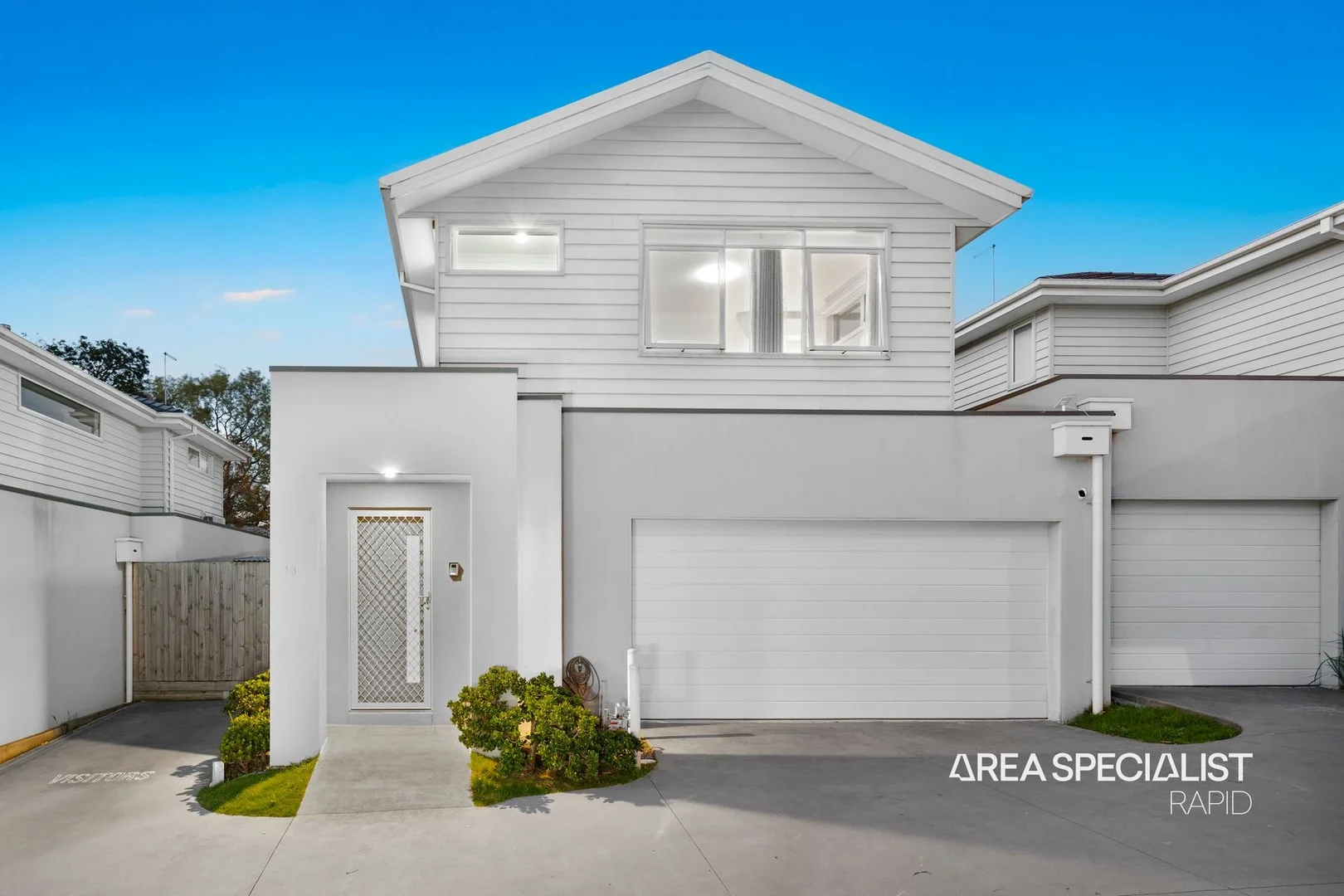 13 Sunnyoaks Lane, Hampton Park VIC 3976