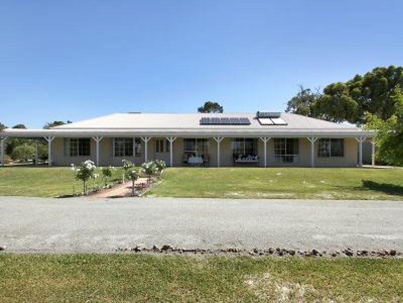 177 Robinson Road, Wandi WA 6167