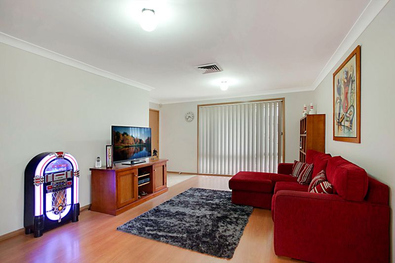 1B Kinchega Place, BOW BOWING NSW 2566, Image 1