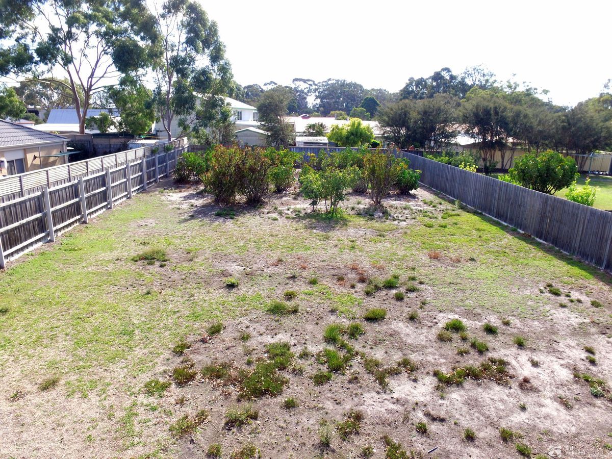 15 Lisa Court, Raymond Island VIC 3880, Image 1