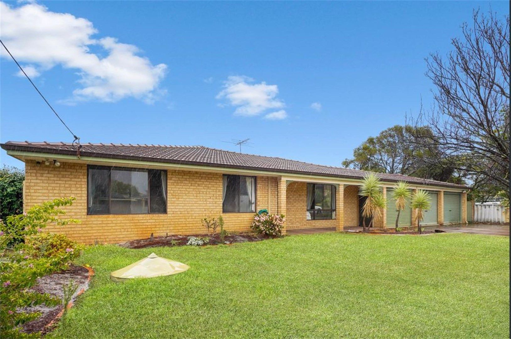 25 Hawkesbury Drive, Willetton WA 6155, Image 0