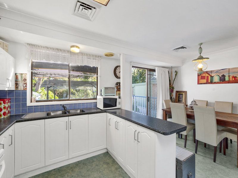 4 bedrooms House in 9 Short Avenue BUNDEENA NSW, 2230