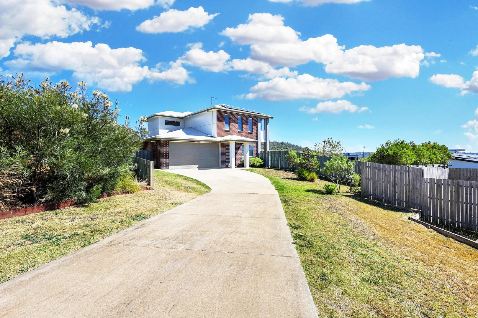 8a Sophia Crescent, Cotswold Hills QLD 4350