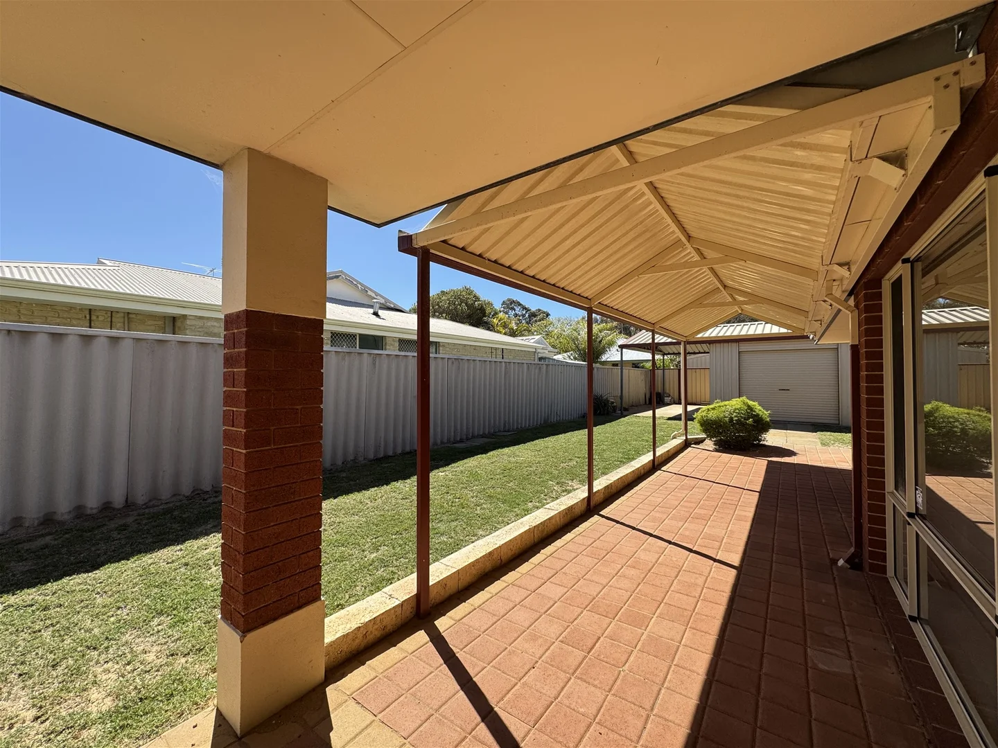 25 Rochester Way, Meadow Springs WA 6210 - House For Rent | Domain