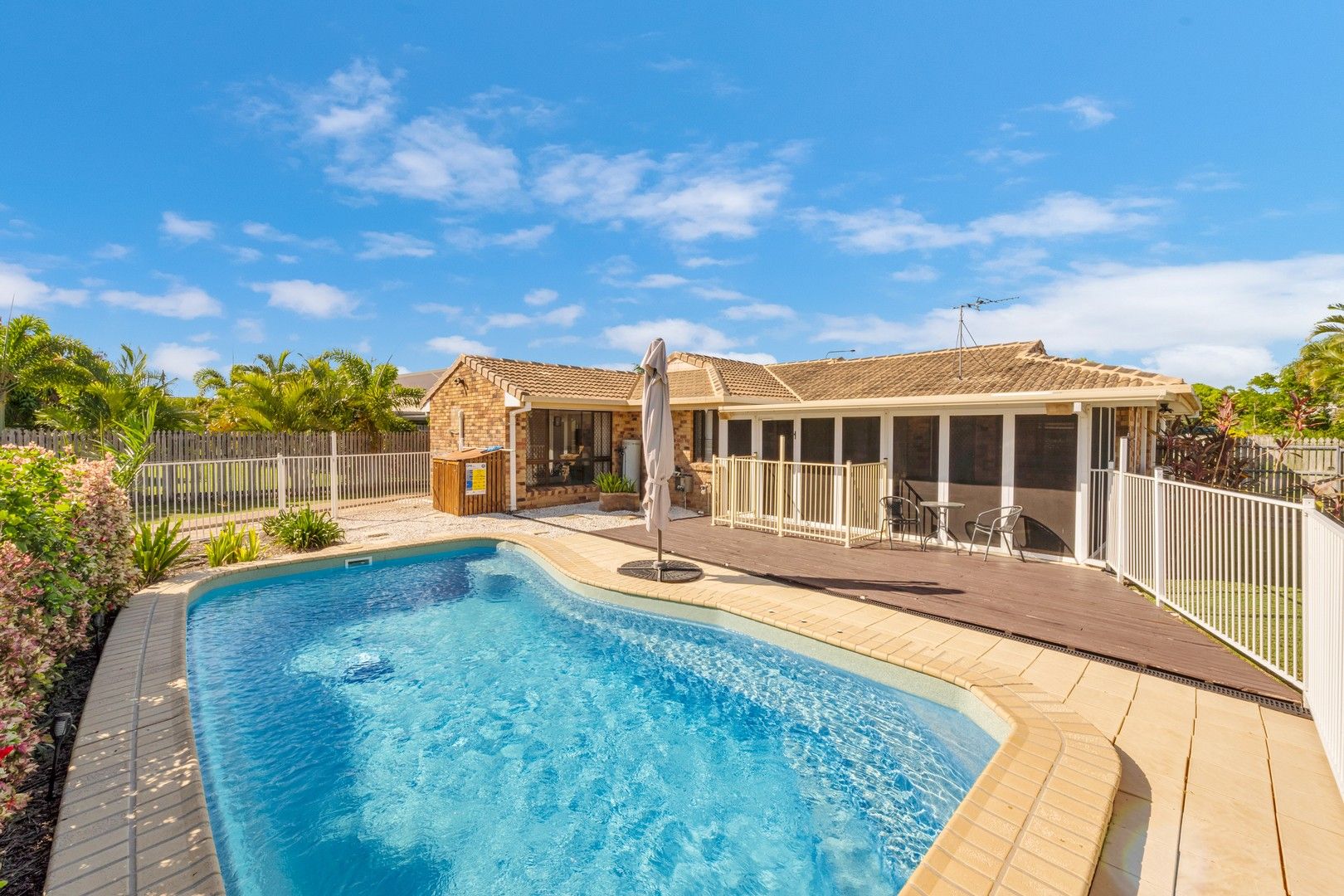 3 bedrooms House in 6 Plumtree Pl KIRWAN QLD, 4817