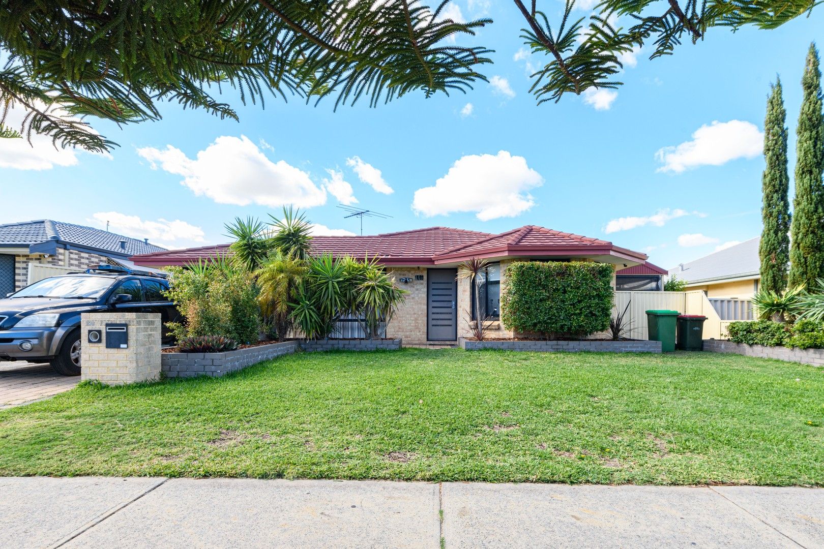 186 Currie Street, Warnbro WA 6169, Image 0