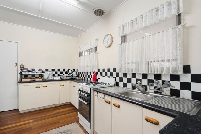 17 Thompson Street Silkstone 4304 - Image 3