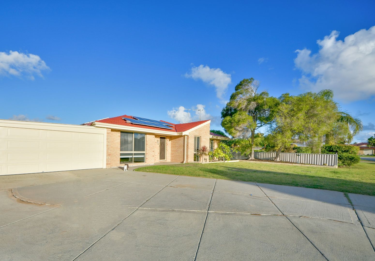 3 Meadow Court, Cooloongup WA 6168, Image 1