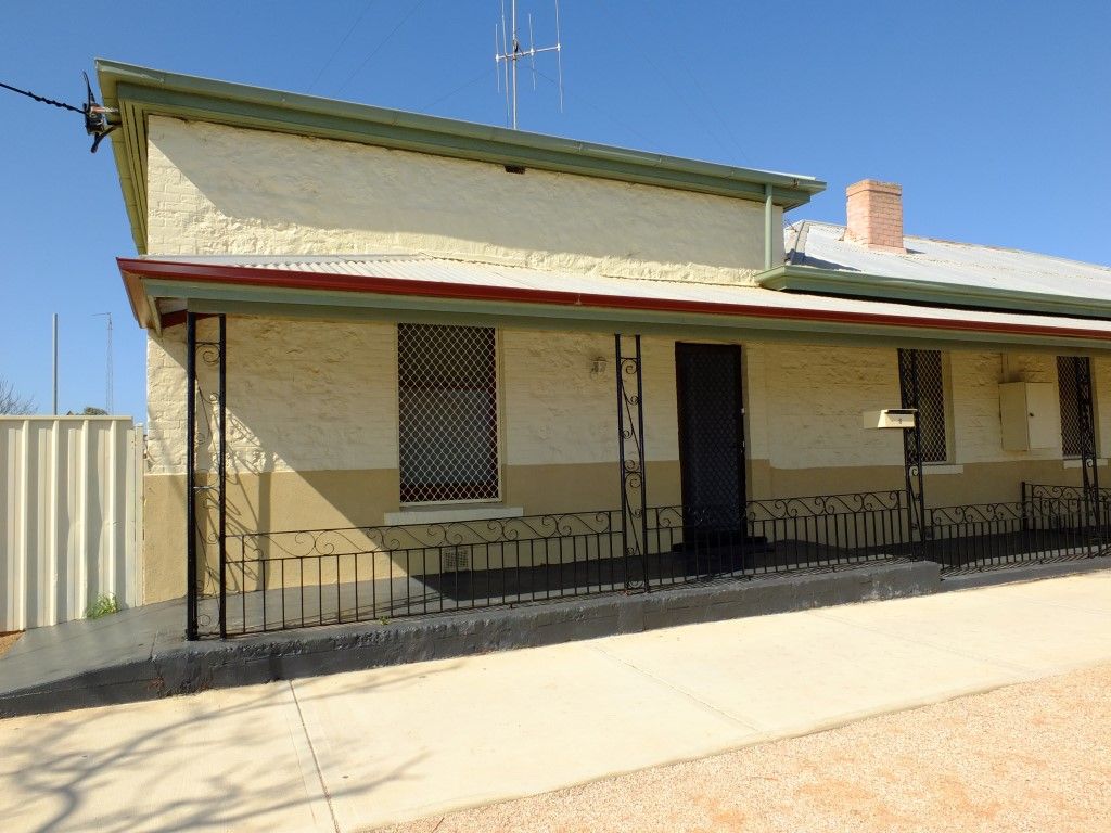 2 bedrooms Duplex in 6 Draper Street KADINA SA, 5554