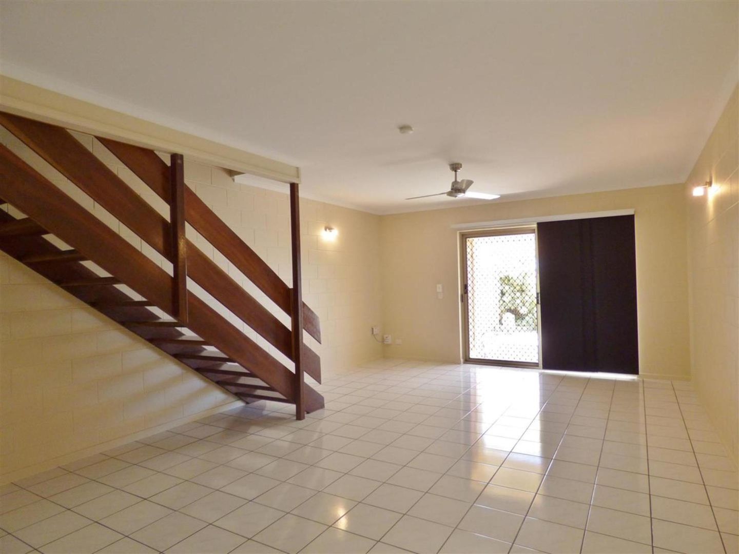 2/6 Gardenia Street, Proserpine QLD 4800 Townhouse For Rent 330