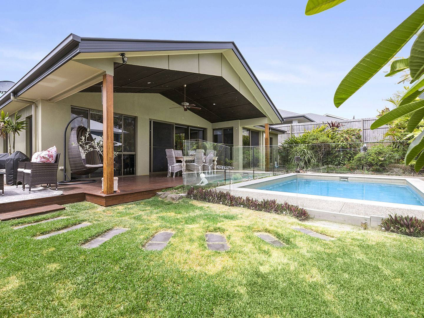 4 Starling Crescent, Peregian Springs QLD 4573, Image 2