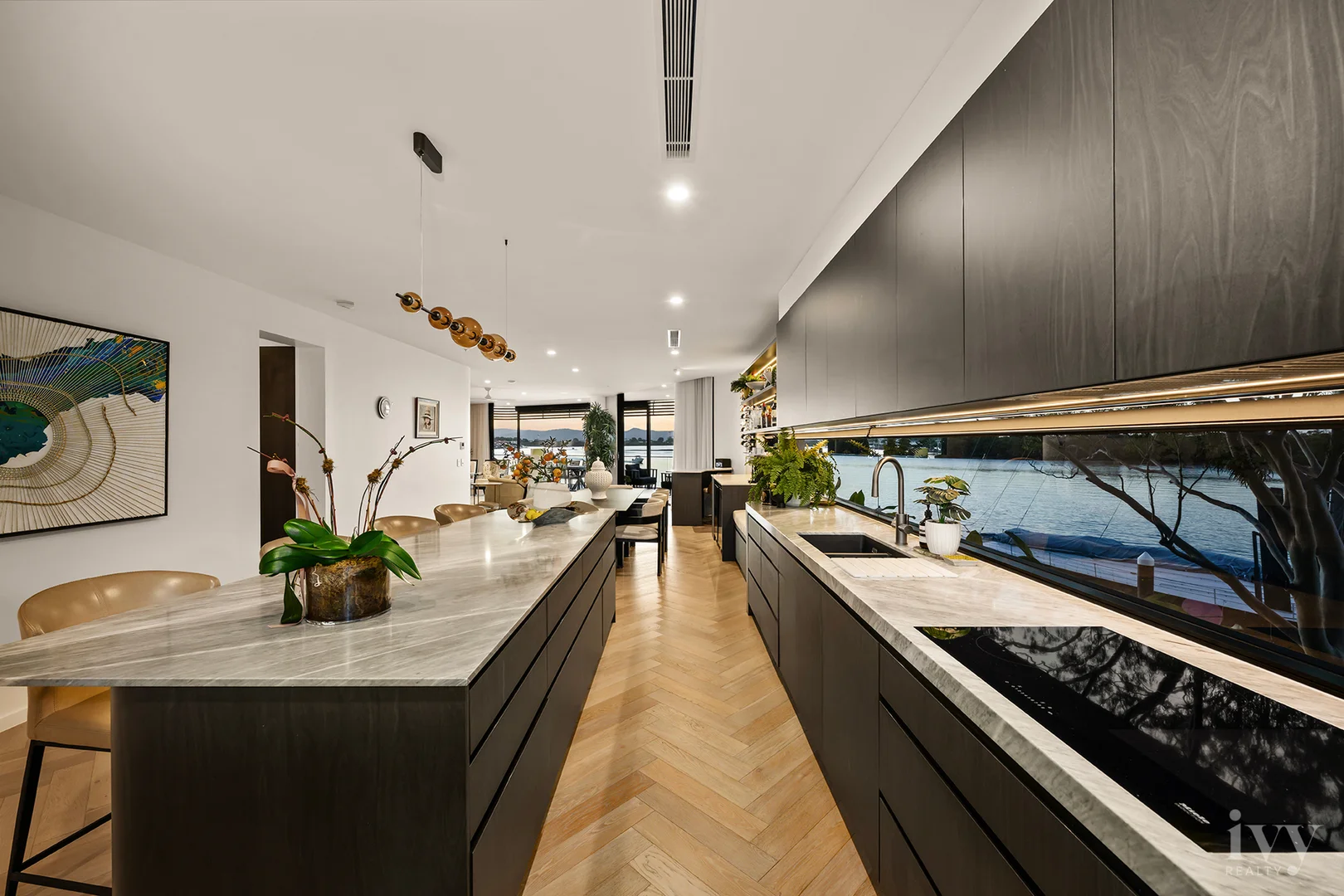 Additional image 5 of 2/4 Paradise Parade, Paradise Point QLD 4216