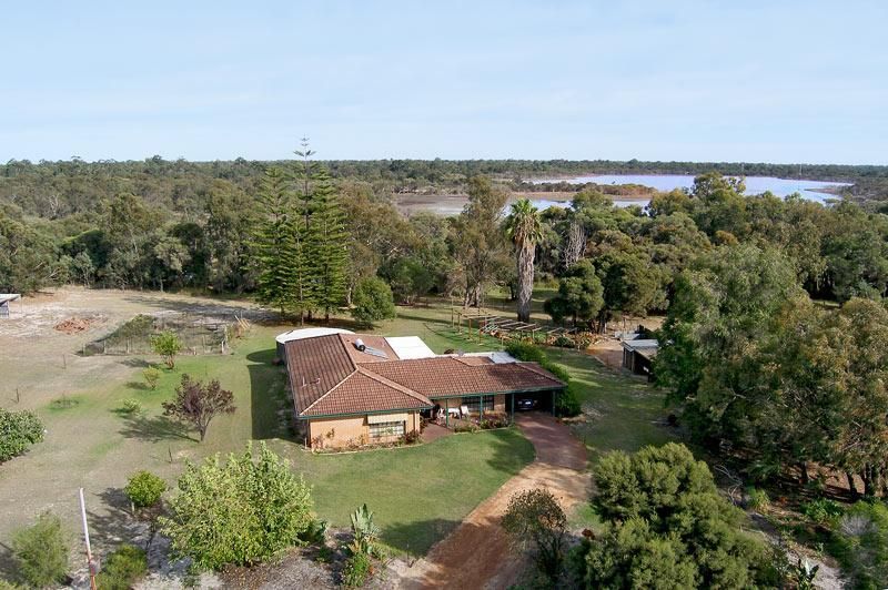 129 Fiegert Road, BARRAGUP WA 6209, Image 0