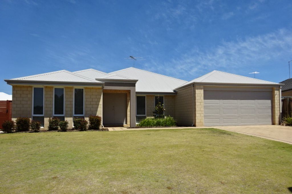 56 Santalum Circus, Halls Head WA 6210, Image 0