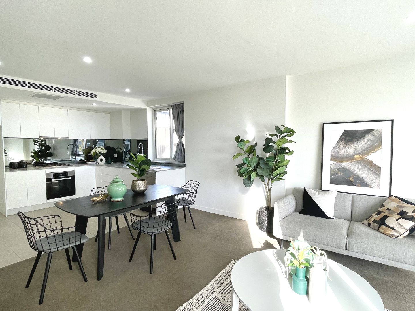 411/8 Hazlewood Place, Epping NSW 2121, Image 2