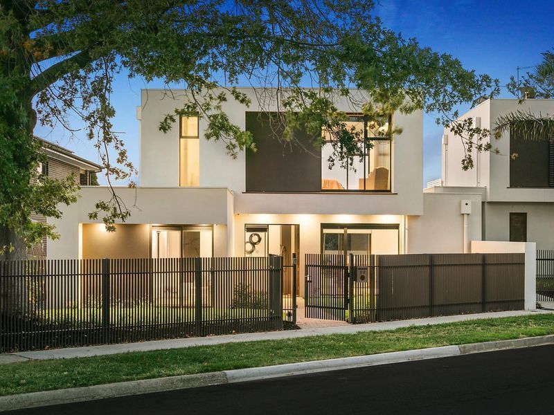 4 bedrooms House in 19 Cole Avenue KEW EAST VIC, 3102