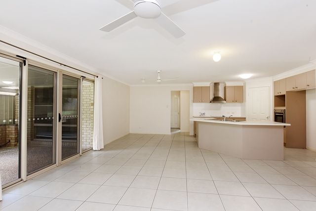 4 Sharwill Court, Glass House Mountains QLD 4518, Image 2