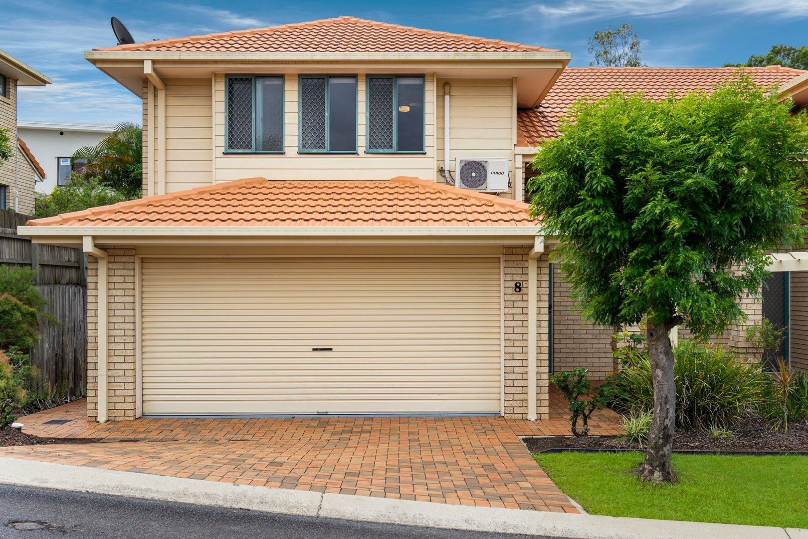 3 bedrooms Townhouse in 8/34 Brandon Road RUNCORN QLD, 4113