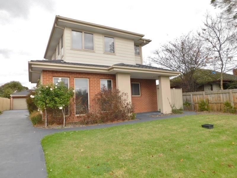 2 bedrooms Townhouse in 1/9 Ebony Parade HEIDELBERG WEST VIC, 3081