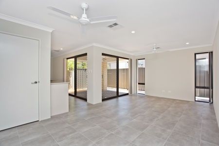 3 bedrooms House in 54A Vincent Street MOUNT LAWLEY WA, 6050