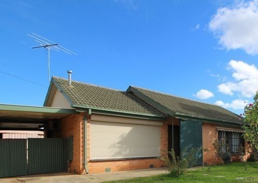 35 Hinsley Road Smithfield Plains Sa 5114 House For Rent