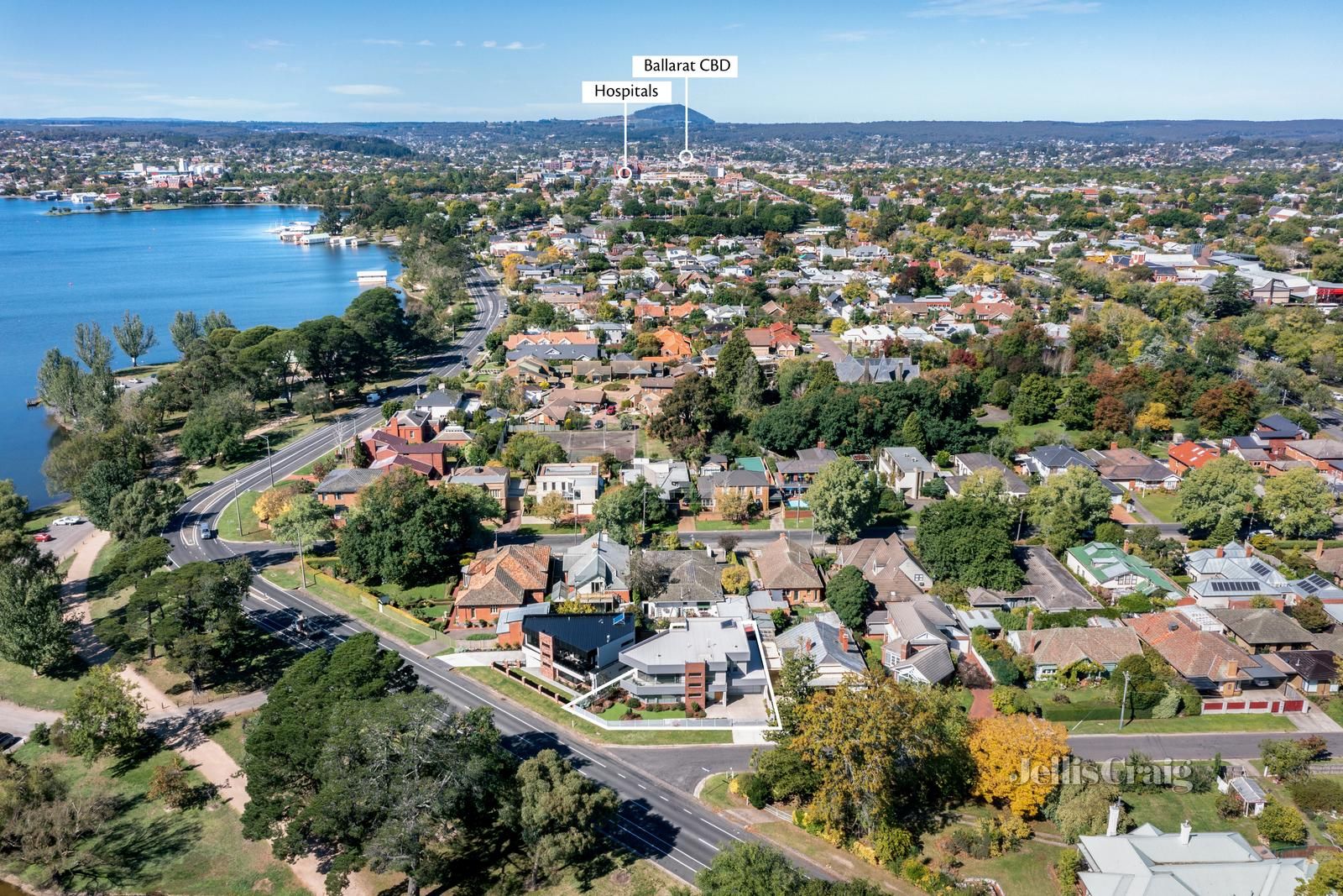 16 Dawsons Avenue, Lake Wendouree VIC 3350, Image 1