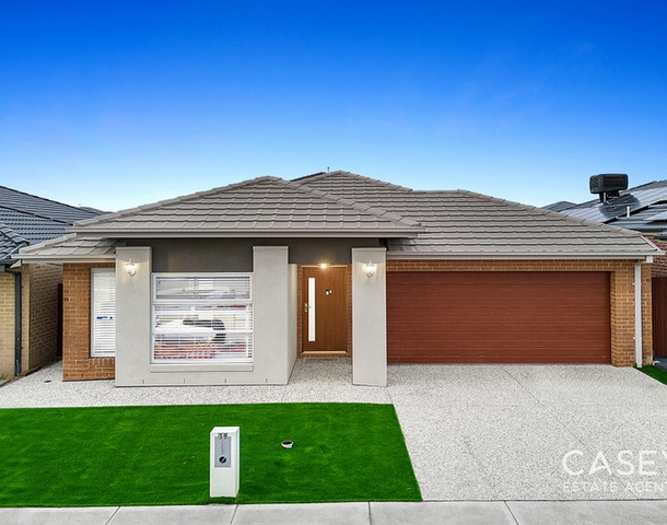 19 Boyce Circuit, Clyde North VIC 3978