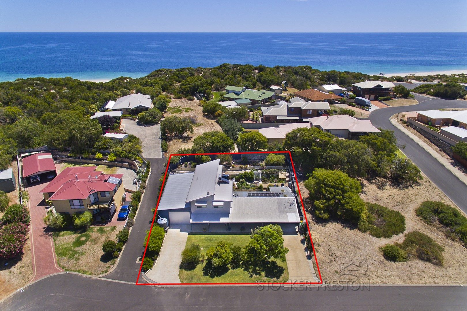 4 Lang Cove, Peppermint Grove Beach WA 6271, Image 0