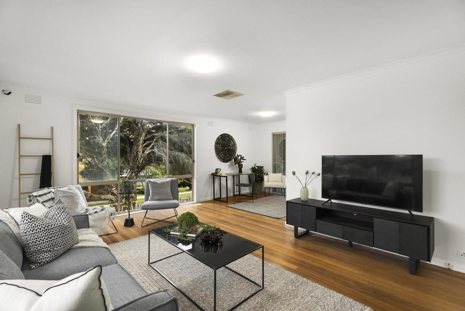 21 Somerset Drive, Viewbank VIC 3084, Image 1