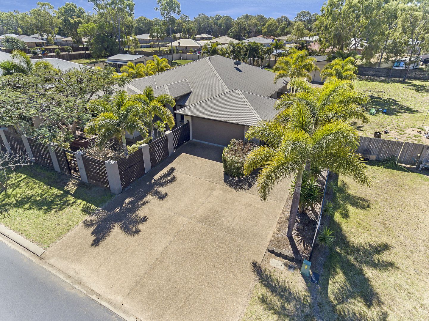 Moore Park Beach QLD 4670, Image 1