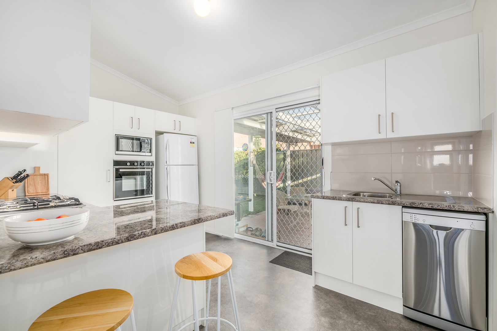 553 Glebe Road, Adamstown NSW 2289, Image 2