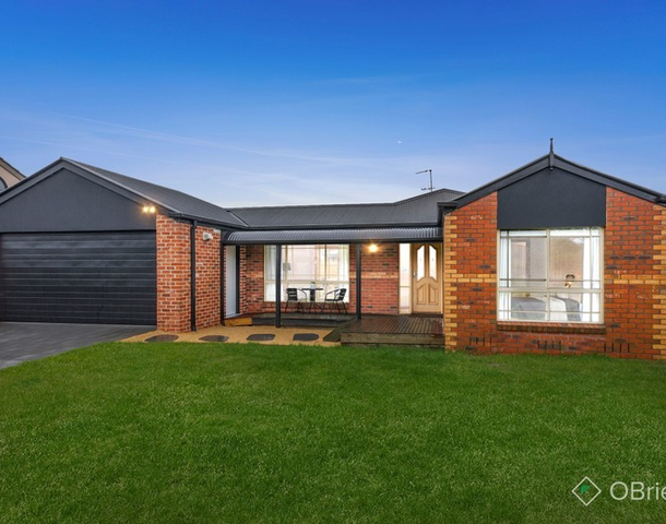 12 Vivian Way, Mount Martha VIC 3934