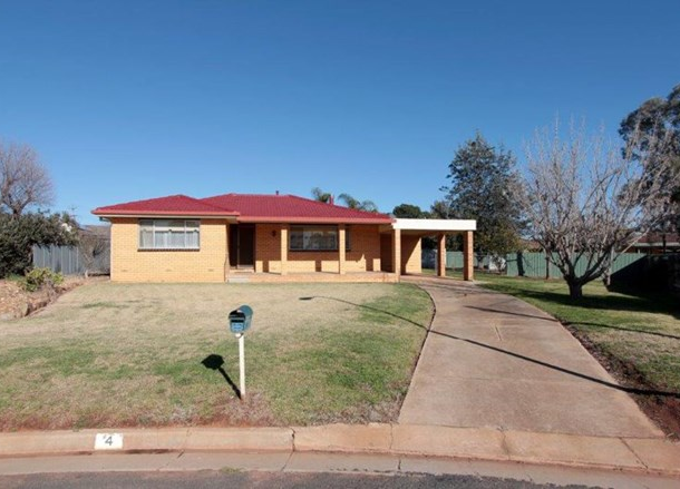 4 Waratah Crescent, Coolamon NSW 2701