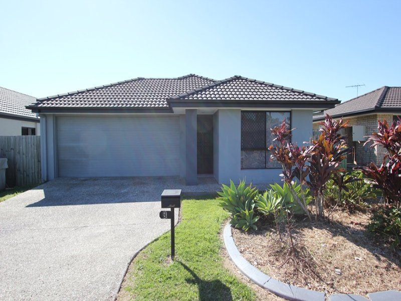 4 bedrooms House in 9 Griffen Place CRESTMEAD QLD, 4132