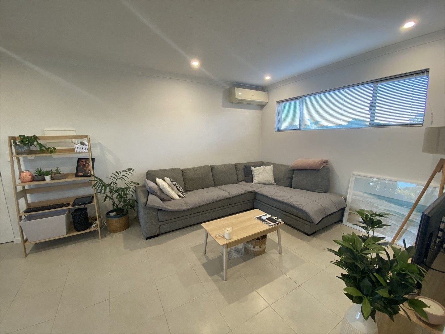 2 bedrooms Apartment / Unit / Flat in 4/12 Minilya St INNALOO WA, 6018