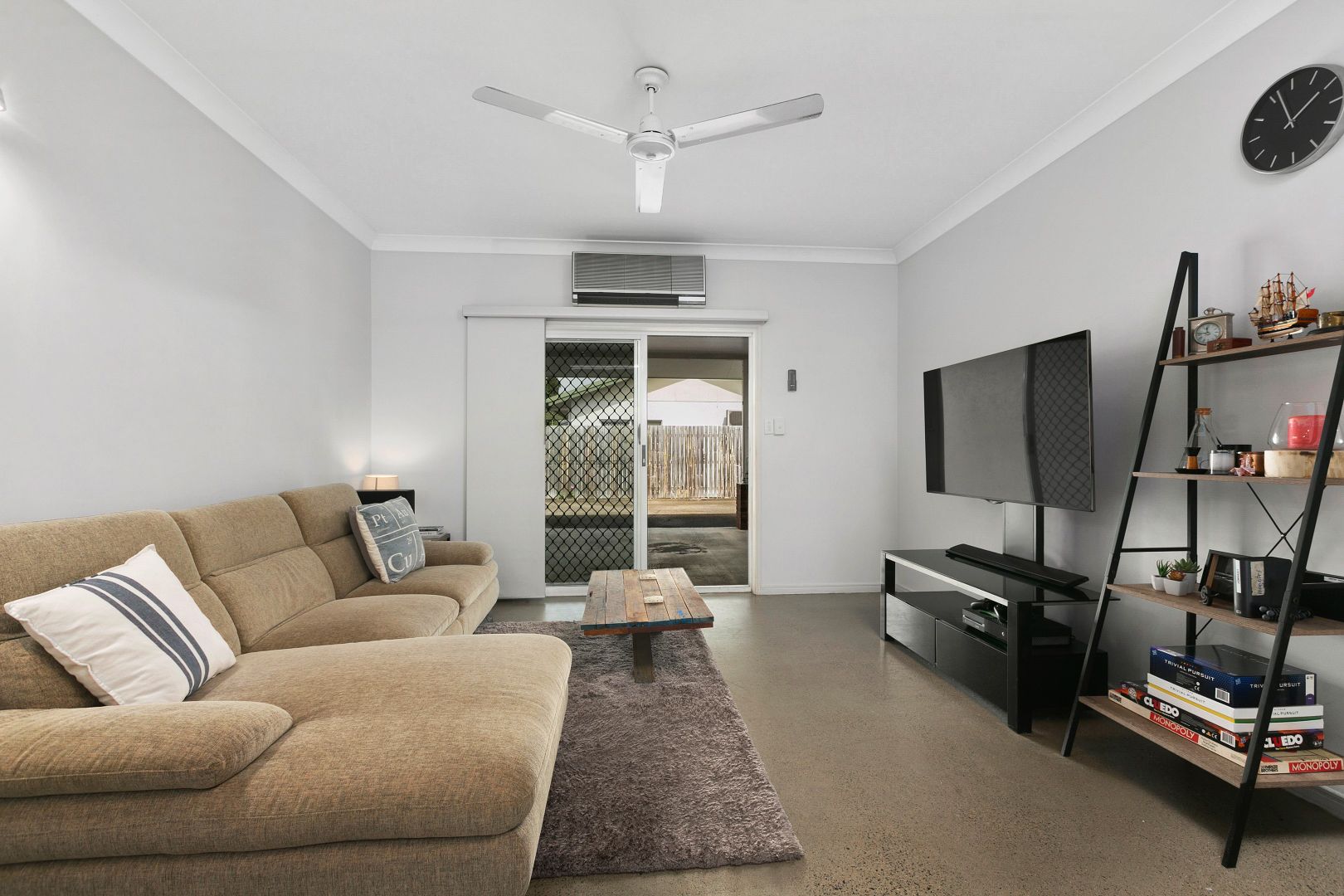 4/15 Ingham Court, Mooroobool QLD 4870, Image 1