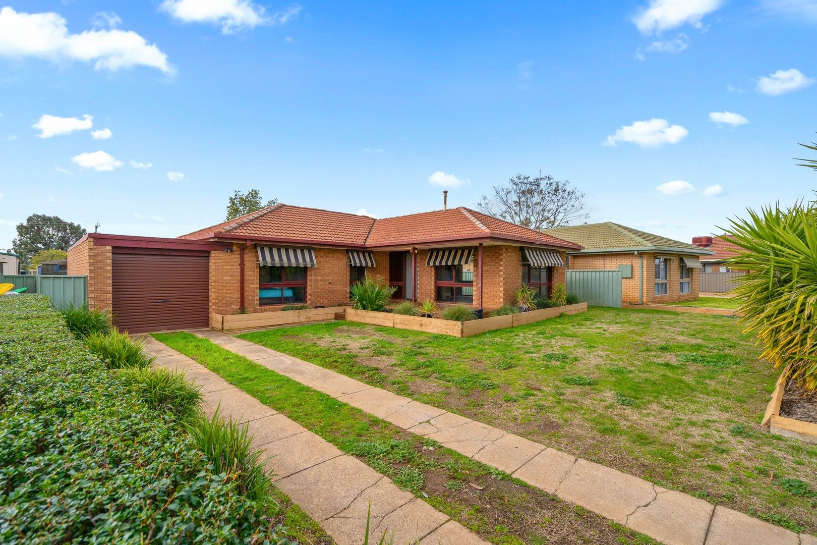 8 Lyons Crescent, Forest Hill NSW 2651, Image 0